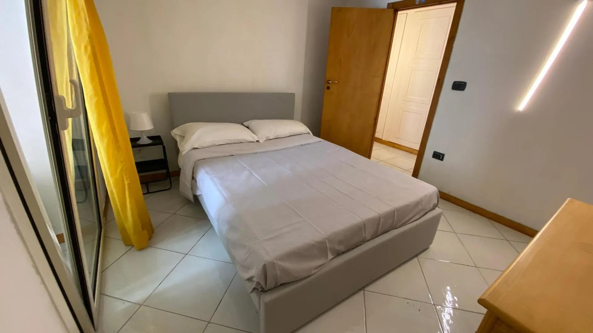 Holiday home Dimora Tribunali 236 Naples